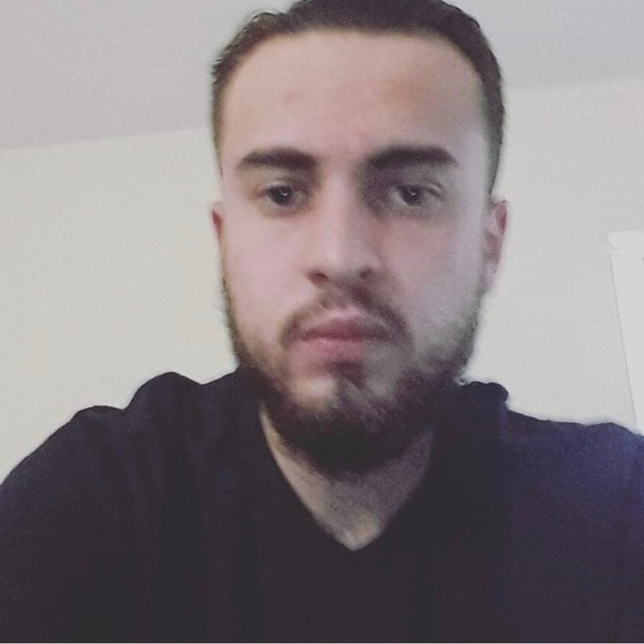 Meet your Posher, IanCarlo - Picture 5 of 16